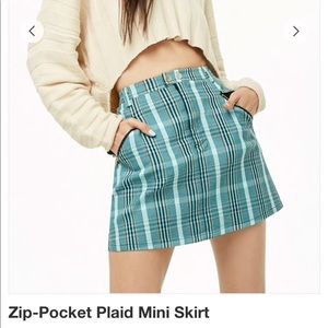 Zip pocket plaid mini skirt